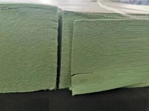 Corte de múltiplas camadas de tecido